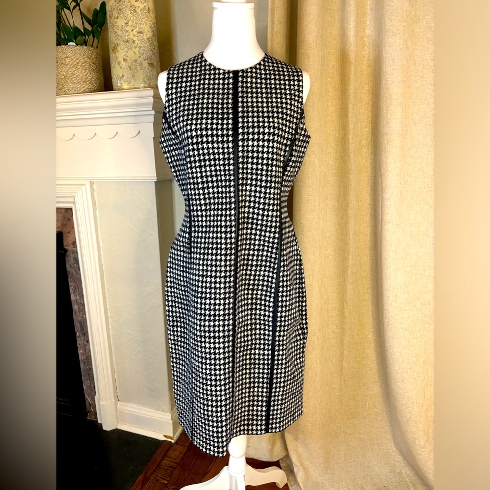 J McLaughlin houndstooth scuba dress woman’s medium
